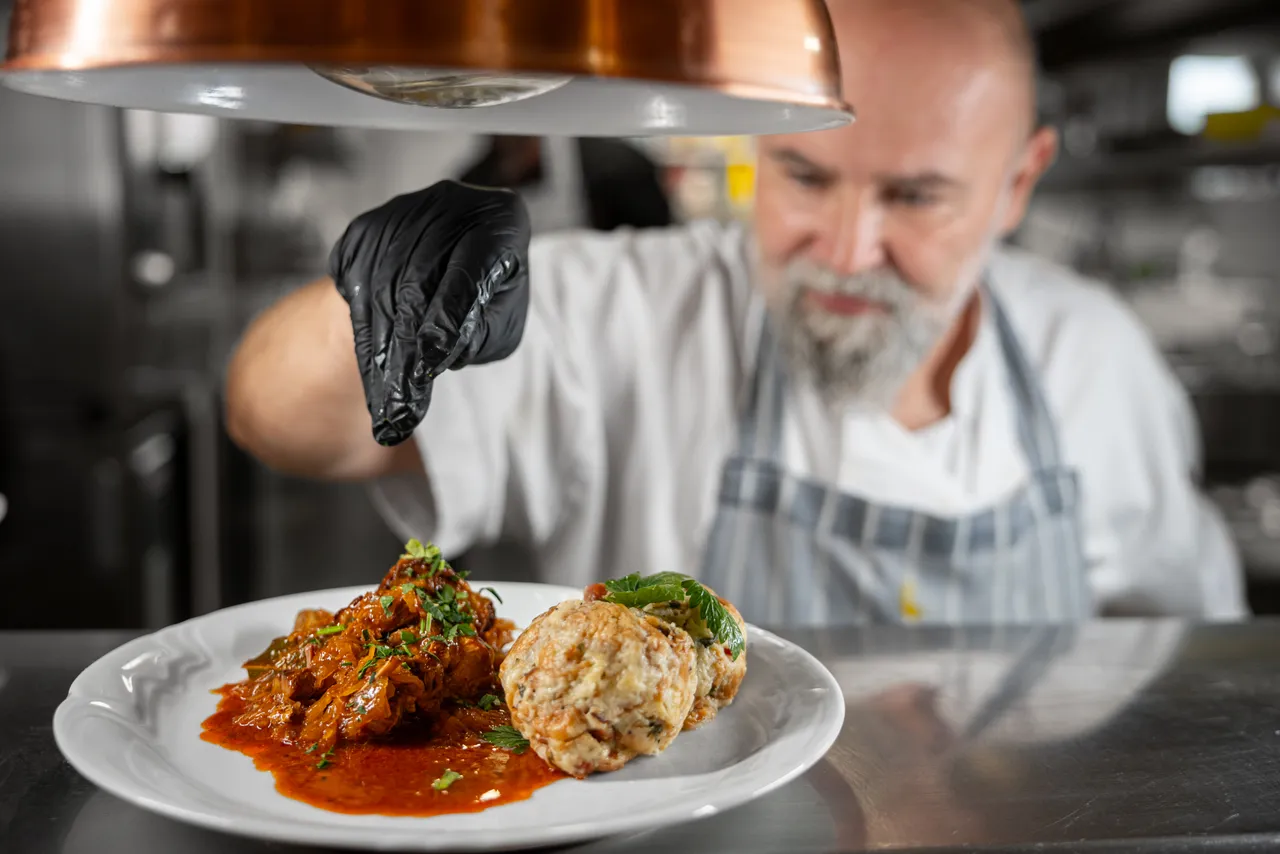 gasto_II-highres@oldrichhrb-65