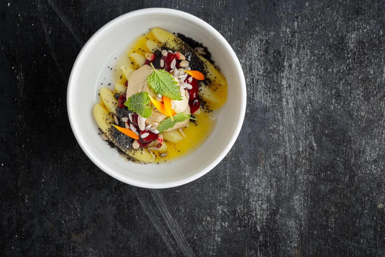 gasto_II-highres@oldrichhrb-94