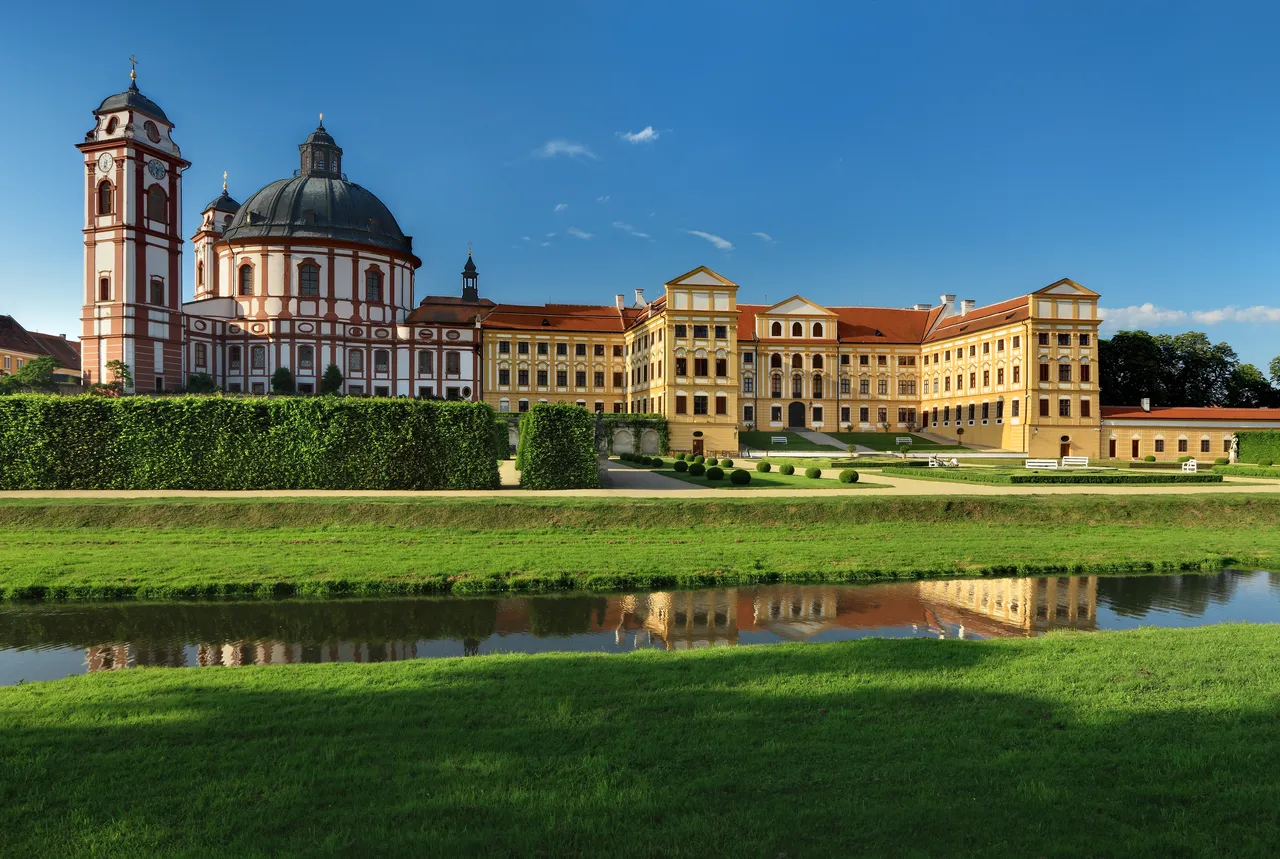 bar122_123_jmb070_071_05243146_Jaromerice_nR