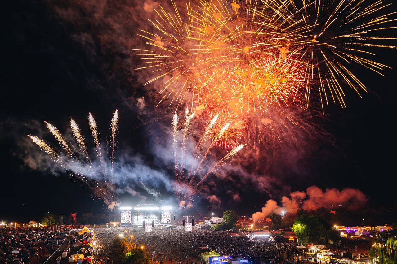 Koncert s rachejtlemi