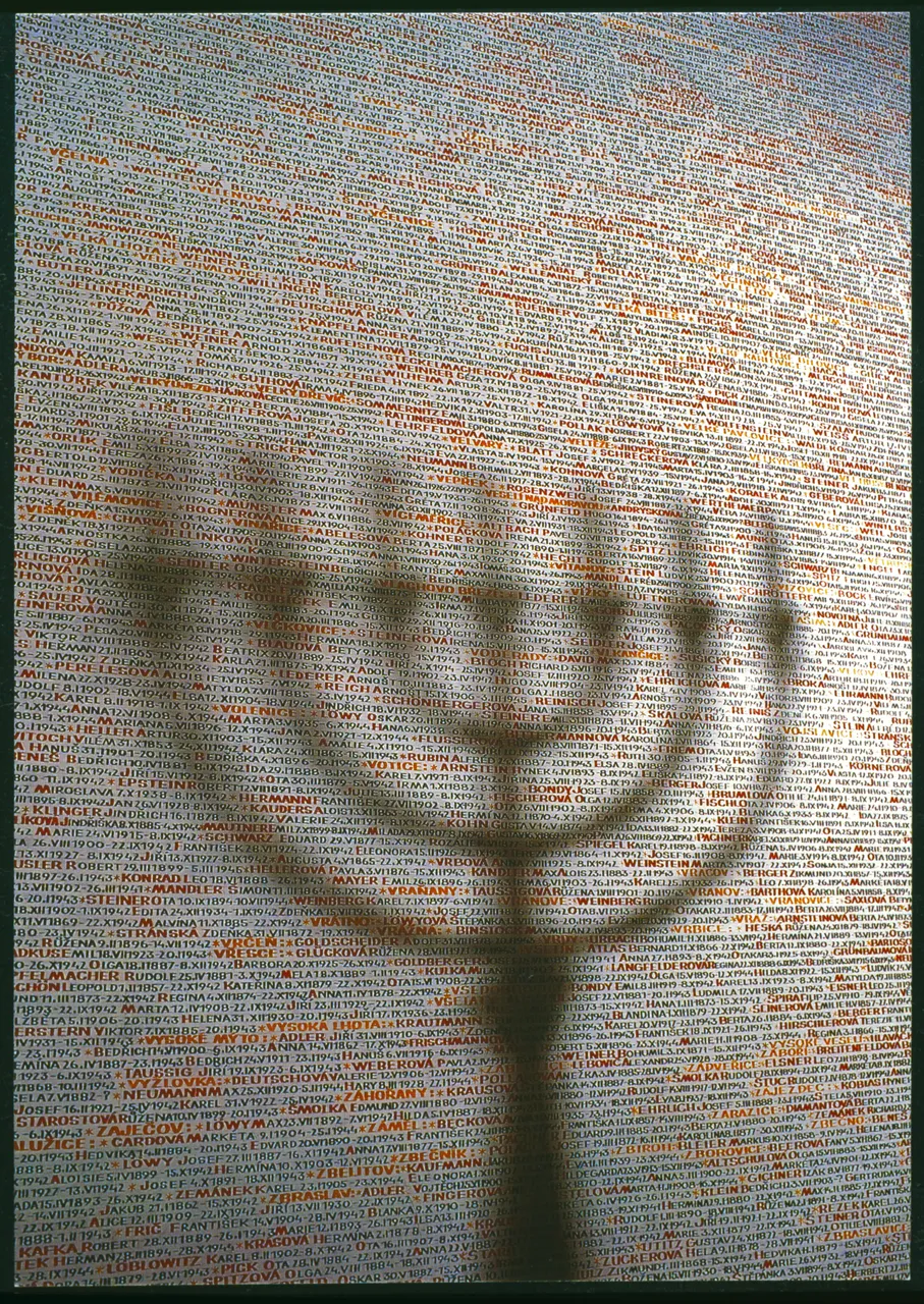 Pinkasova synagoga svícen  Židovské muzeum v Praze