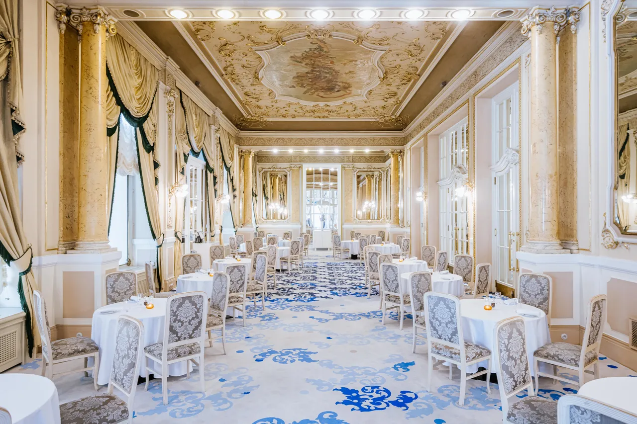 Grandrestaurant_interier_sirka1_2021_Jan_Maly
