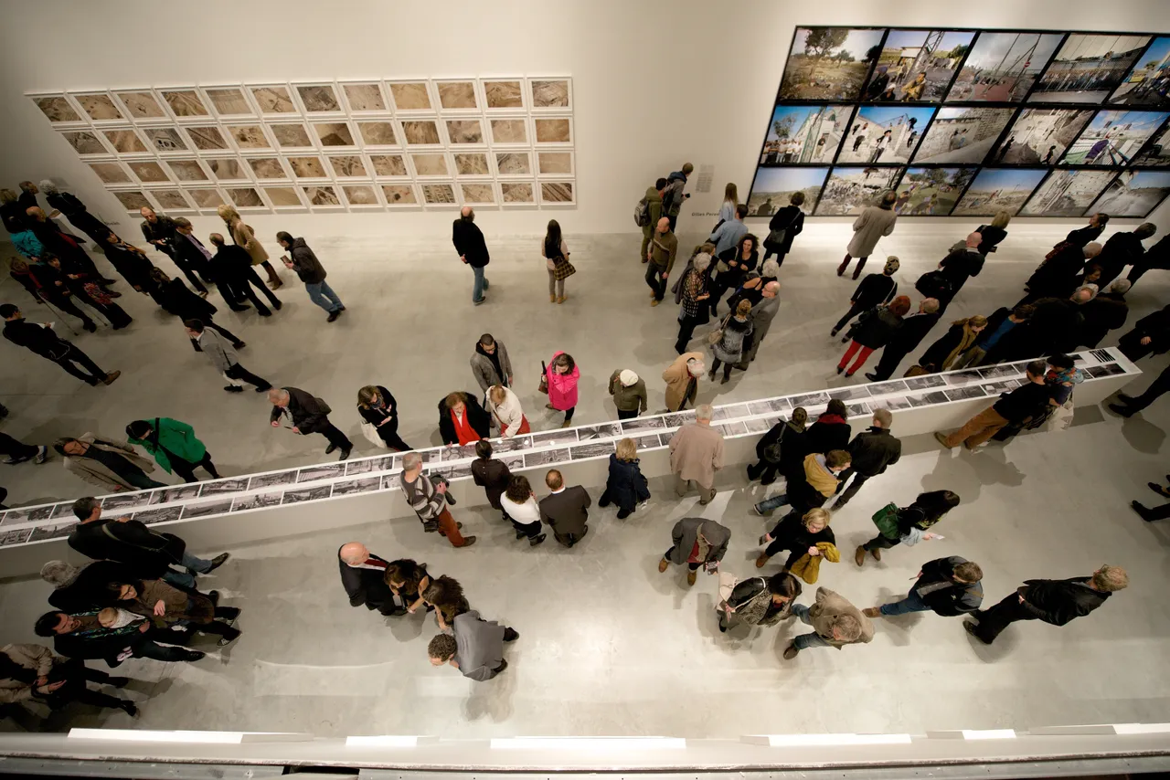DOX gallery