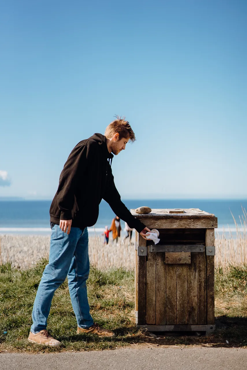 Litter Bin