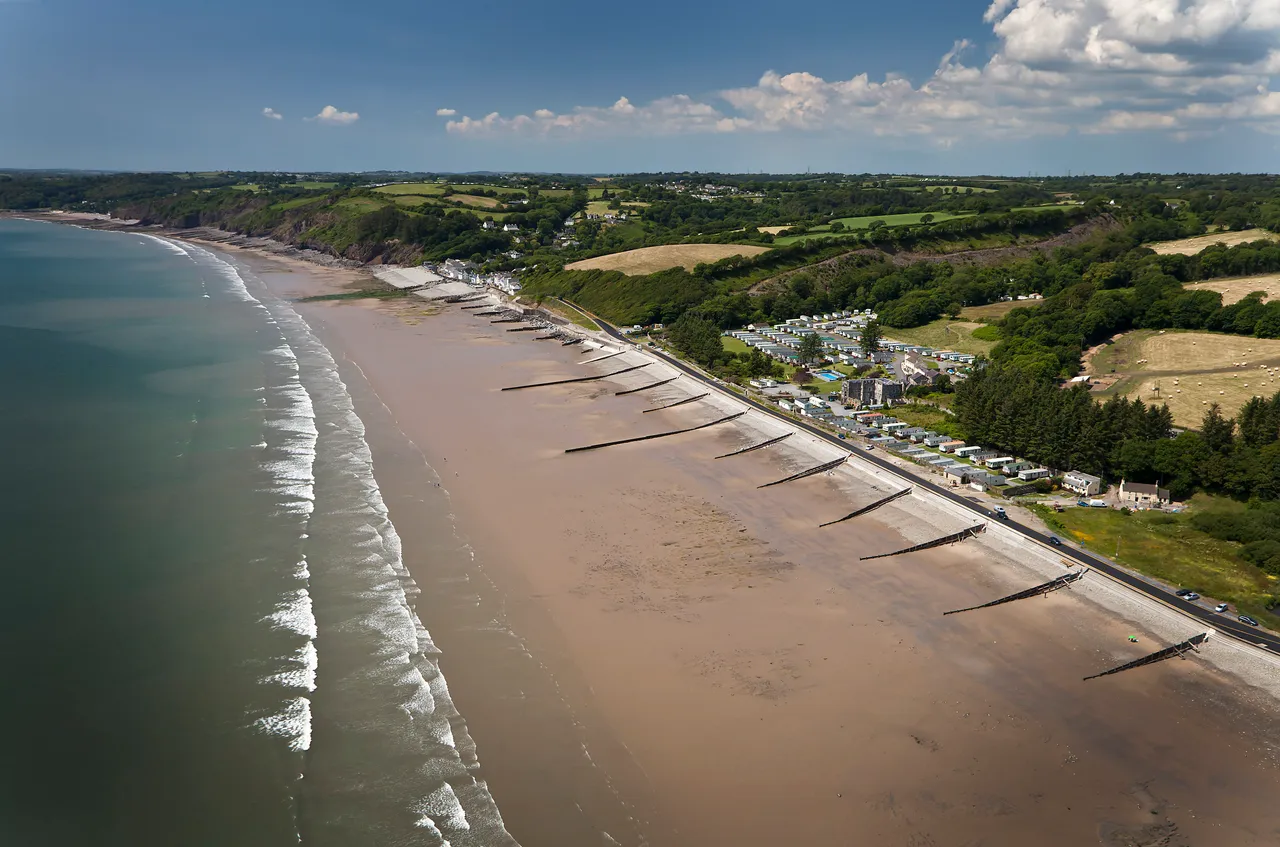 Amroth Beach