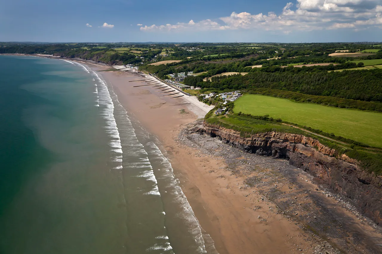 Amroth Beach
